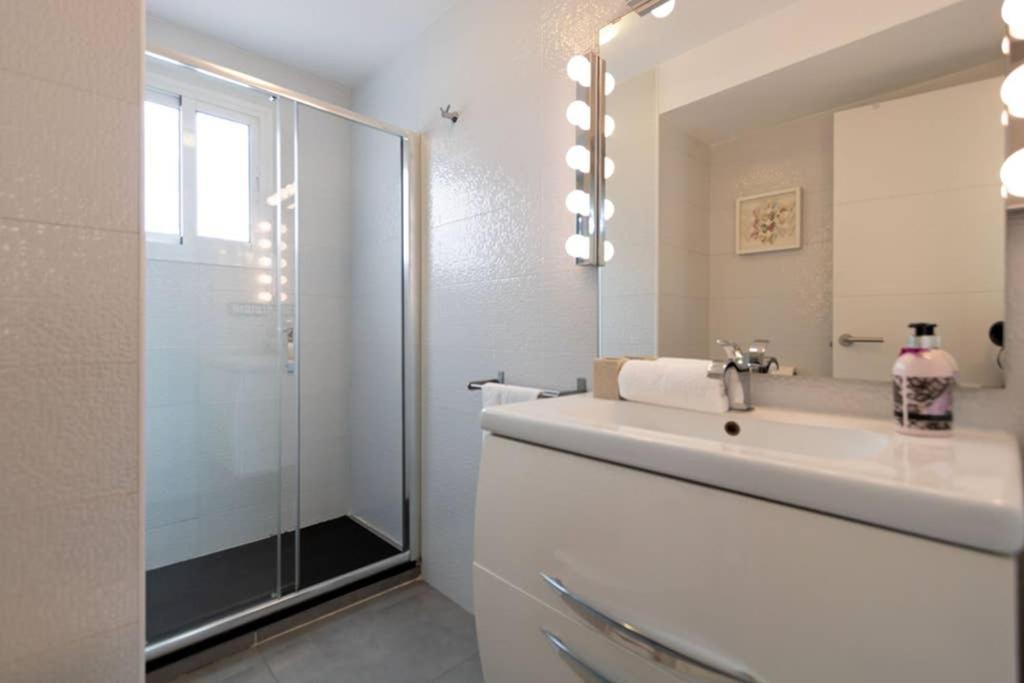 Appartamento Triana Maestro Deluxe Siviglia Esterno foto
