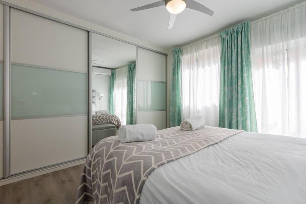 Appartamento Triana Maestro Deluxe Siviglia Esterno foto